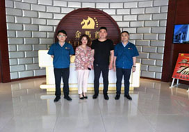 山西長(zhǎng)治實(shí)木門(mén)代理商  武經(jīng)理